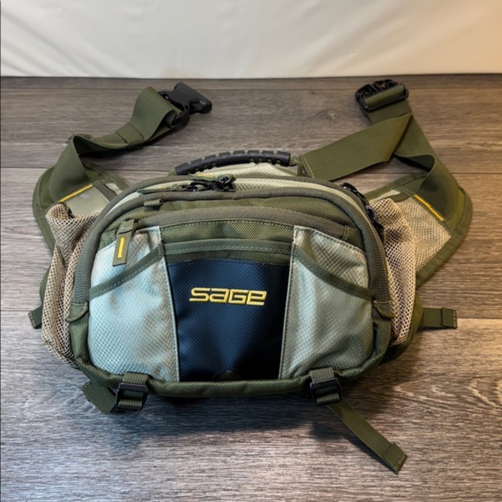 Sage Olive and Black Men's Belt Bag /fly fishing bag